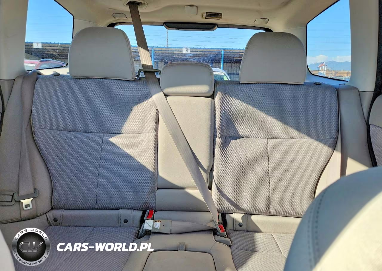 2011 Subaru Forester 2.5X Premium VIN:JF2SHADC4BH708835 - 10
