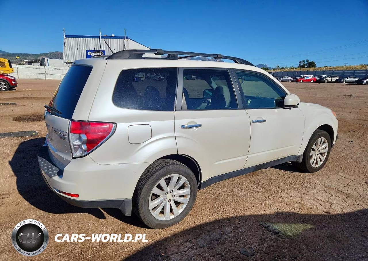 2011 Subaru Forester 2.5X Premium VIN:JF2SHADC4BH708835 - 3
