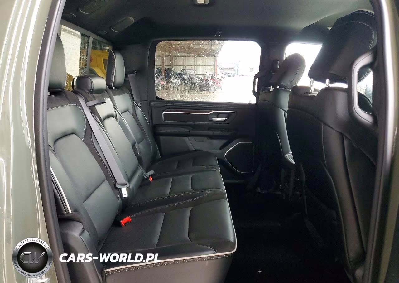 2026 Ram 1500 Laramie VIN:1C6SRFJP5TN255707 - 10