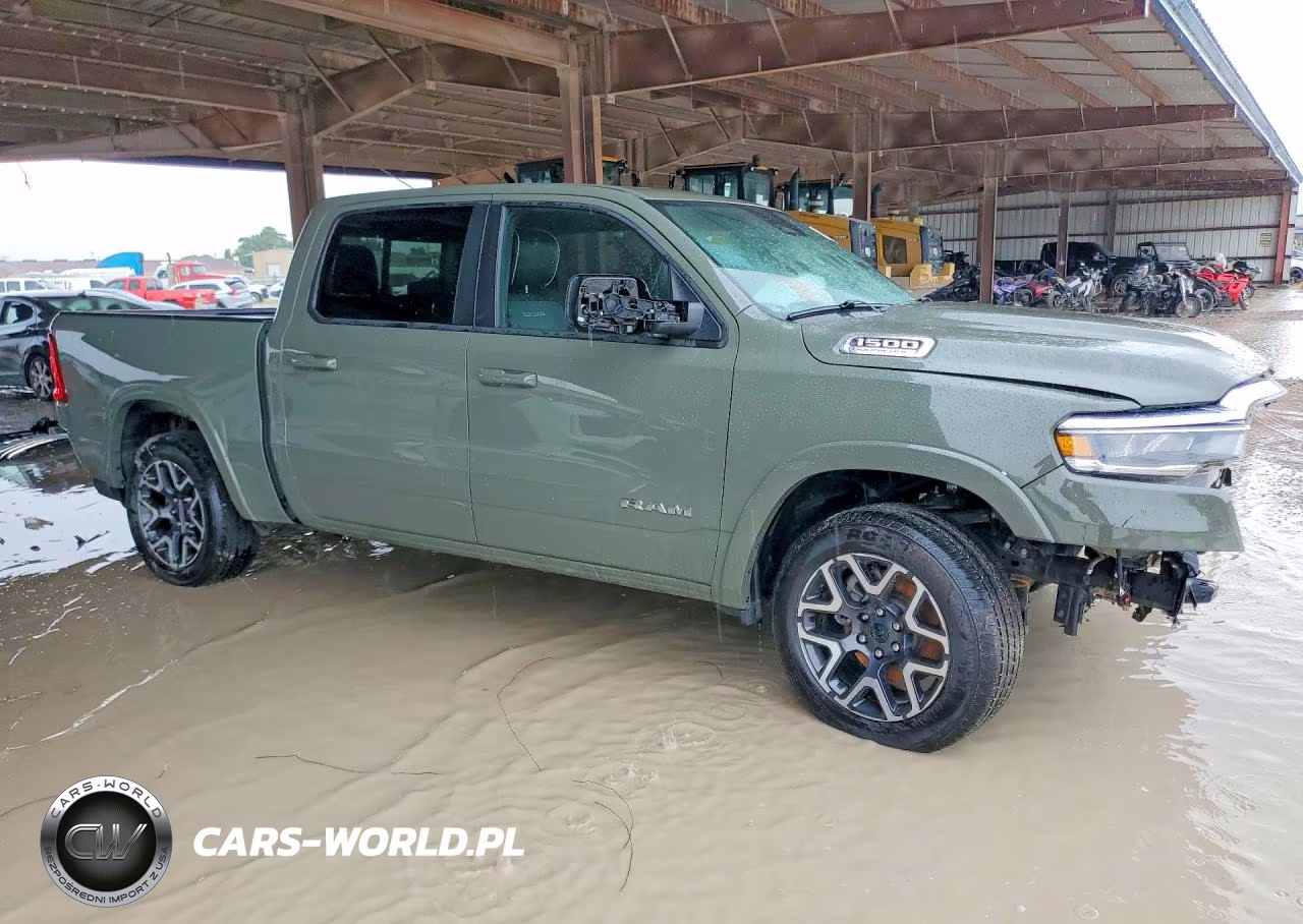 2026 Ram 1500 Laramie VIN:1C6SRFJP5TN255707 - 4