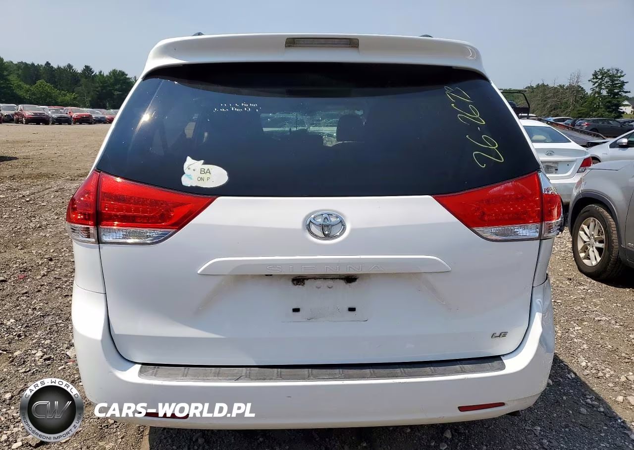 2012 Toyota Sienna Le VIN:5TDKK3DC4CS214256 - 6