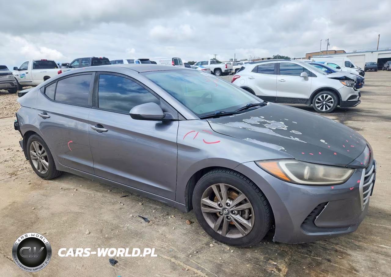 2018 Hyundai Elantra Sel VIN:5NPD84LF9JH368330 - 4