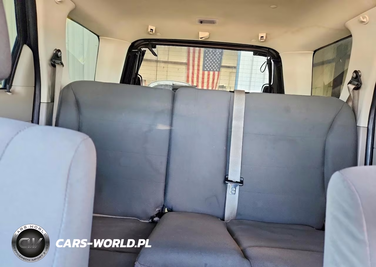 2010 Ford Escape Xls VIN:1FMCU0C70AKC82958 - 10