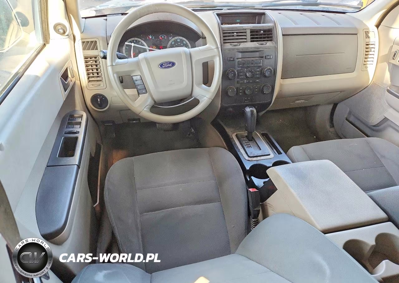 2010 Ford Escape Xls VIN:1FMCU0C70AKC82958 - 8