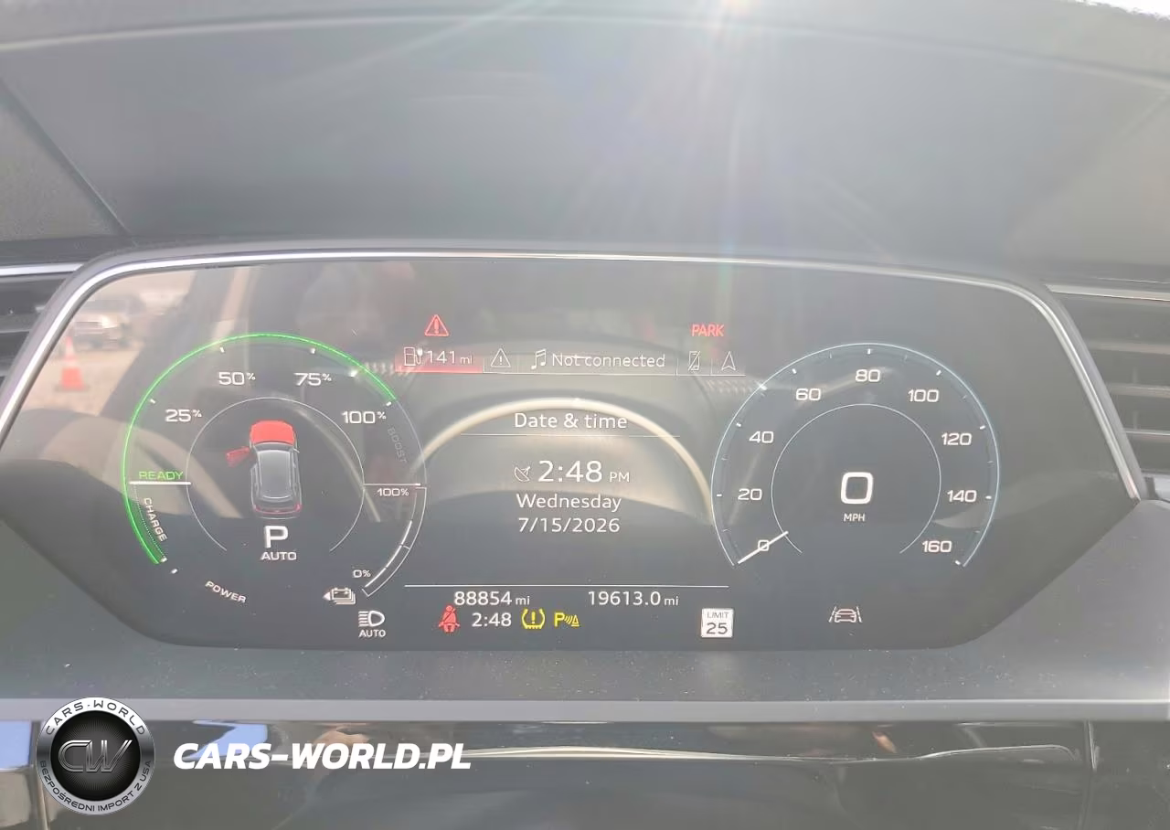 2019 Audi E-Tron Premium Plus VIN:WA1LAAGE7KB024783 - 9