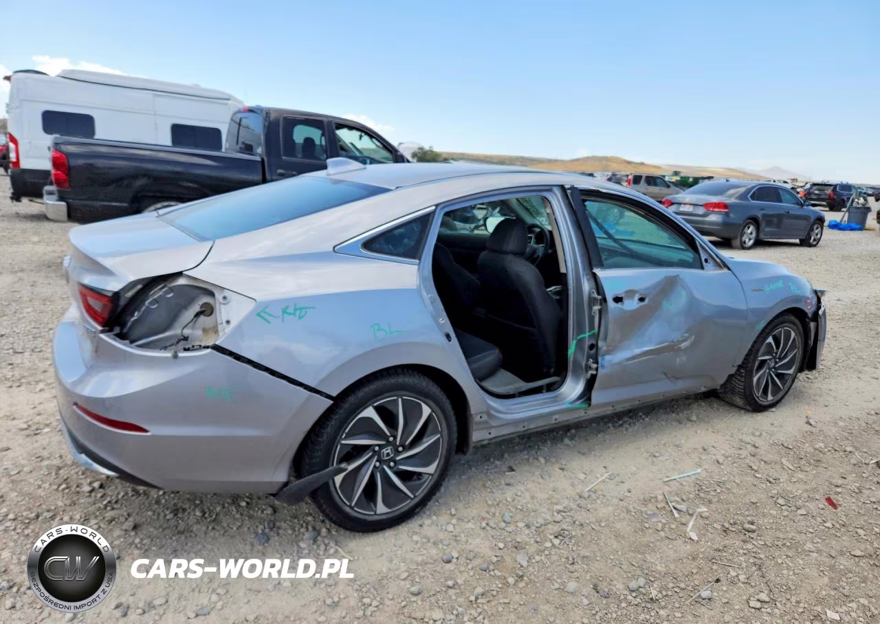 2019 Honda Insight Touring VIN:19XZE4F99KE029609 - 3