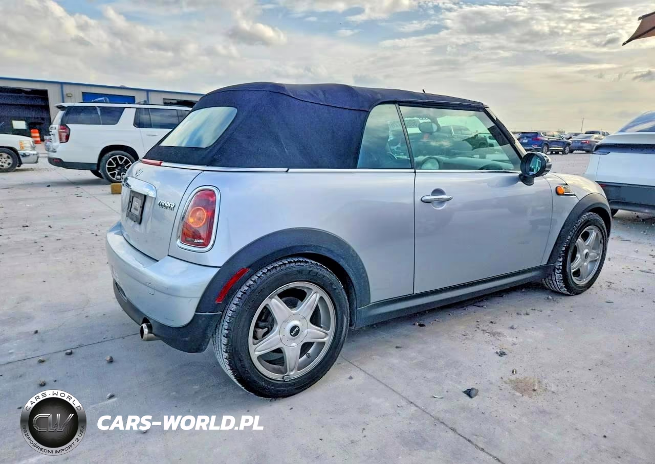 2009 Mini Cooper VIN:WMWMR33599TU96005 - 3