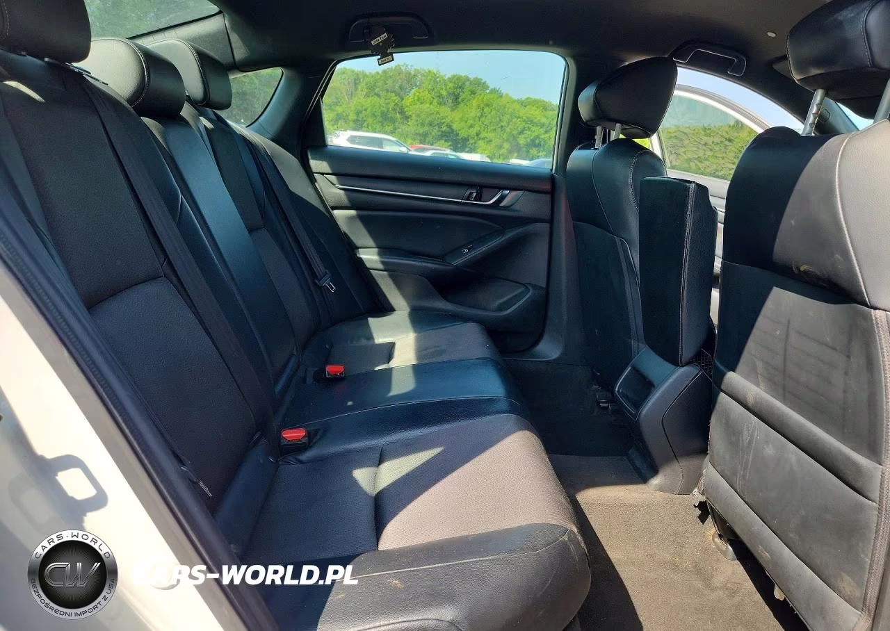 2018 Honda Accord Sport VIN:1HGCV1F36JA009708 - 10