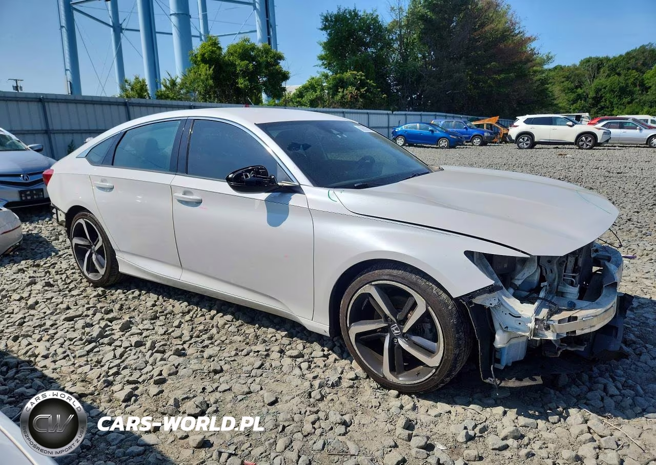2018 Honda Accord Sport VIN:1HGCV1F36JA009708 - 4
