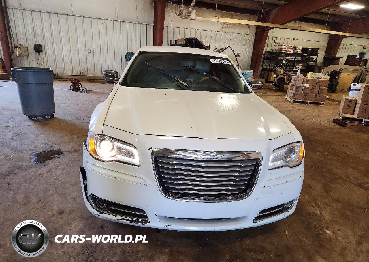 2013 Chrysler 300C VIN:2C3CCAKG8DH611162 - 5