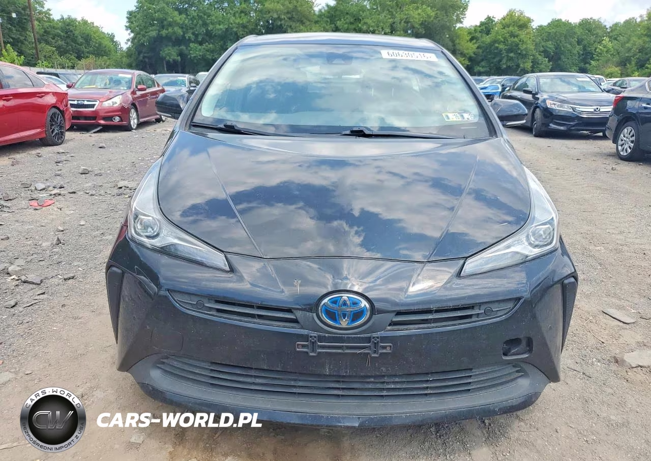 2021 Toyota Prius Le VIN:JTDKAMFU2M3147206 - 5