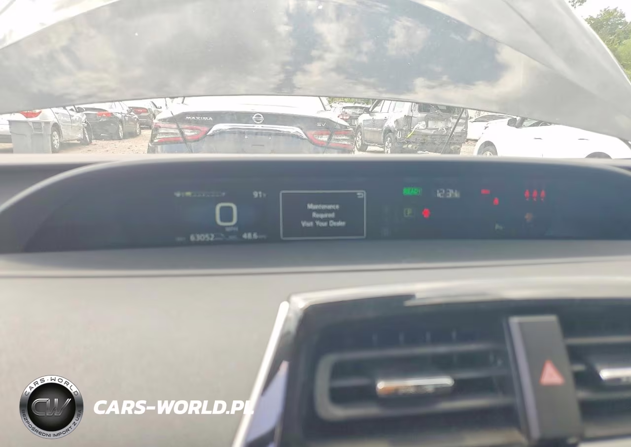 2021 Toyota Prius Le VIN:JTDKAMFU2M3147206 - 9