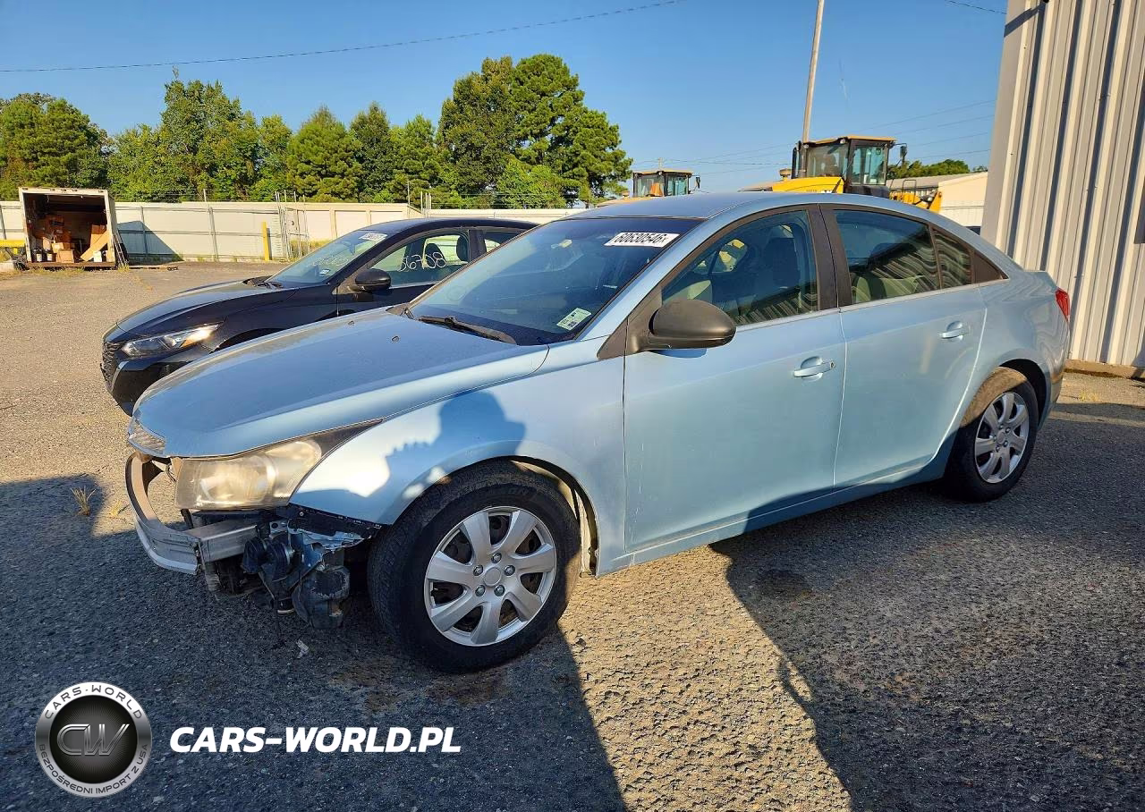 2012 Chevrolet Cruze Ls – zdjęcie 1 z 13