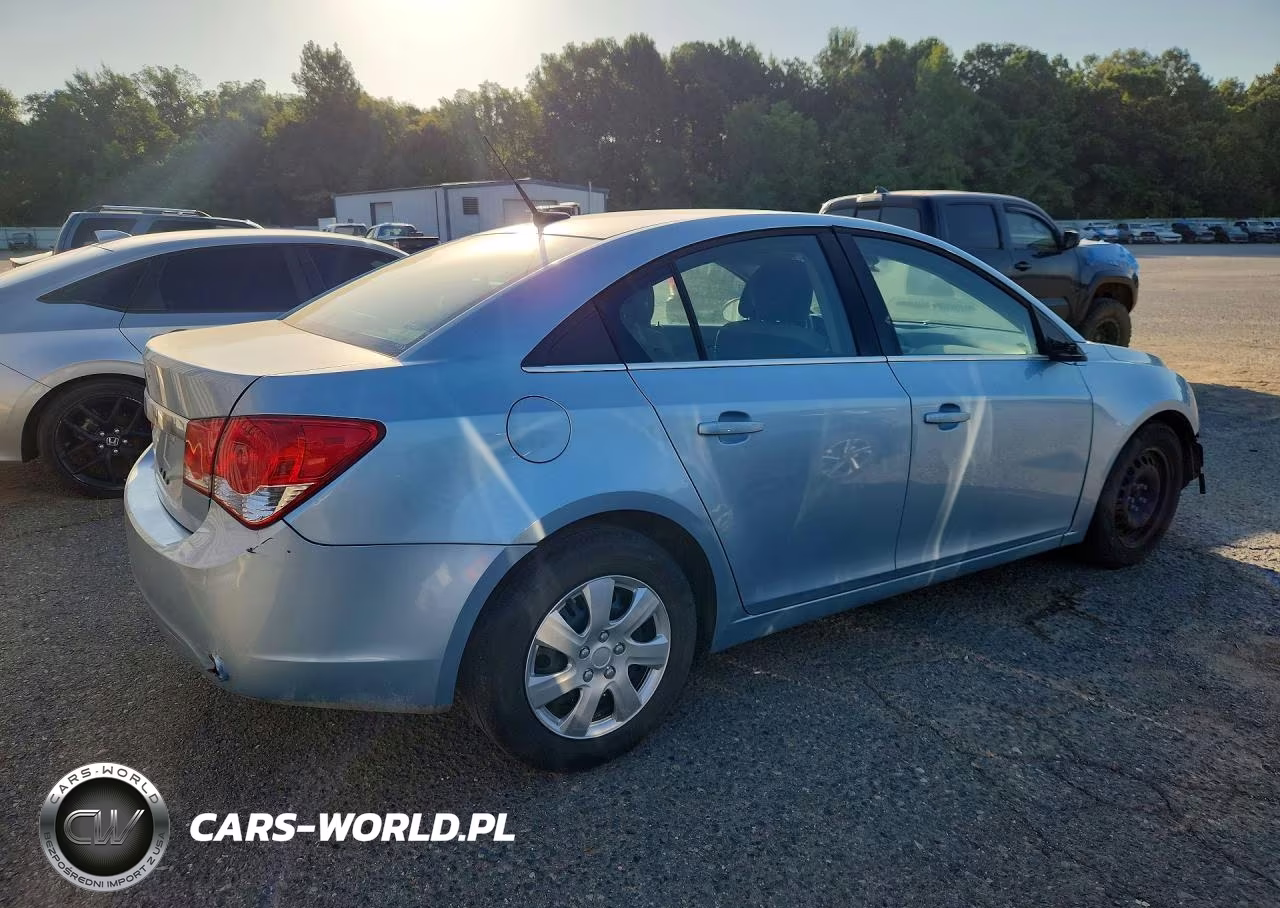 2012 Chevrolet Cruze Ls VIN:1G1PC5SH2C7272737 - 3