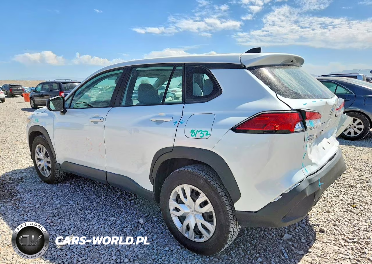 2024 Toyota Corolla Cross L VIN:7MUAAAAG0RV083187 - 2