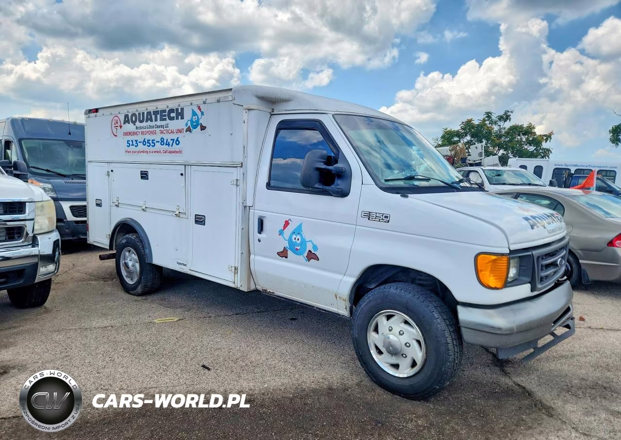2005 Ford Econoline E350 Super Duty Cutaway Van VIN:1FDSE35L95HA46901 - 4