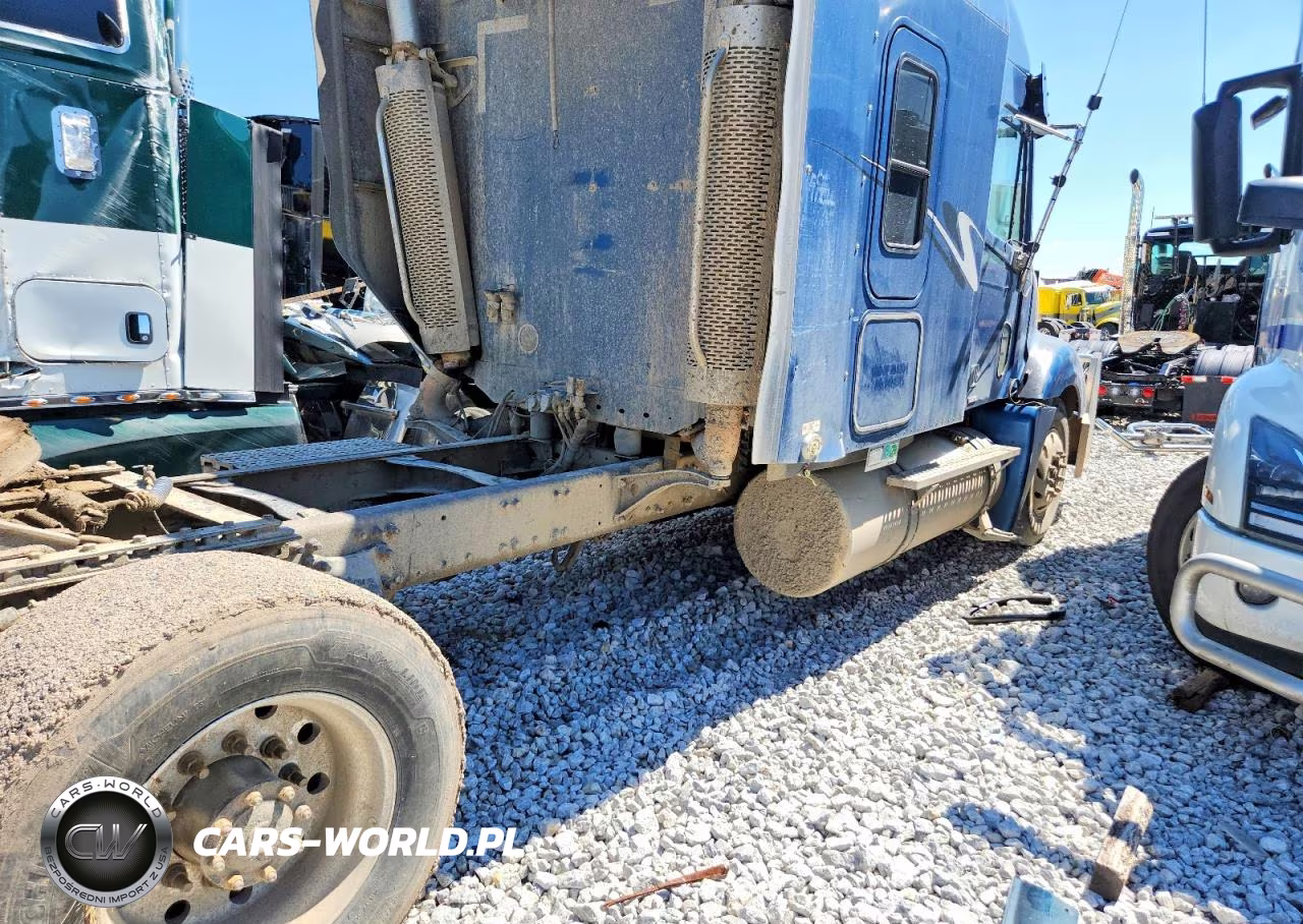 2005 Freightliner Columbia 120 Semi Truck VIN:1FUJA6CK15LU00648 - 12