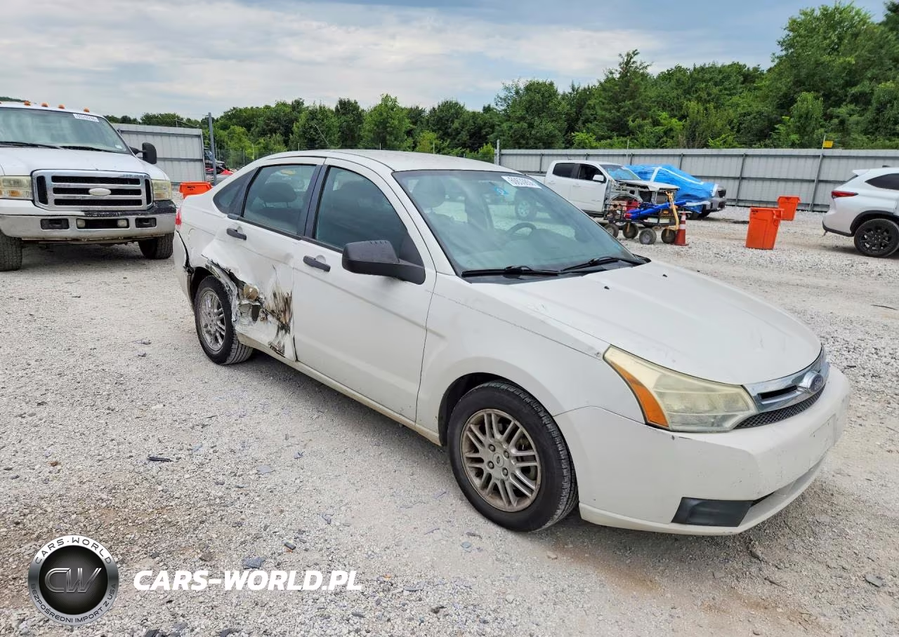 2010 Ford Focus Se VIN:1FAHP3FN1AW214356 - 4