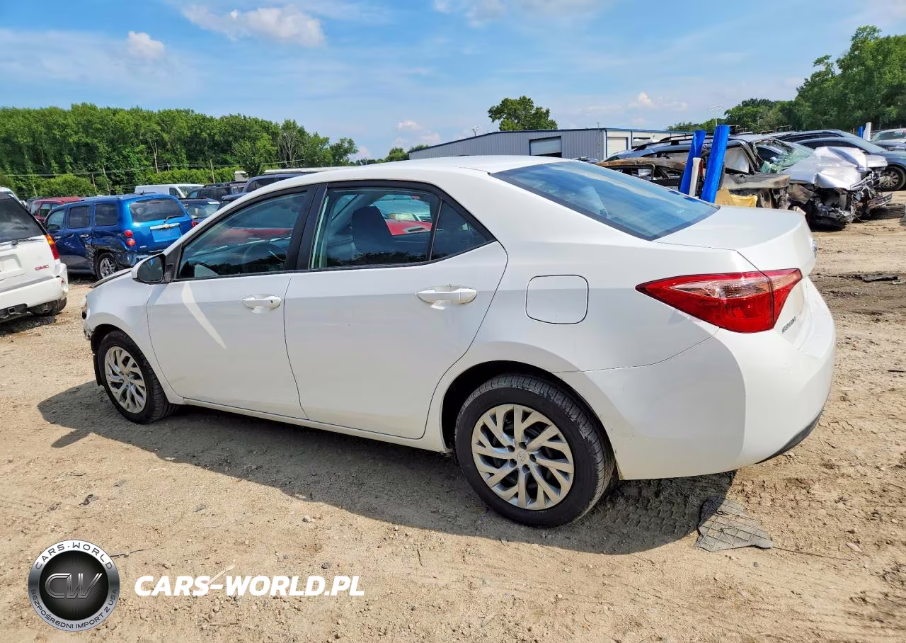 2017 Toyota Corolla Le VIN:2T1BURHE8HC815033 - 2