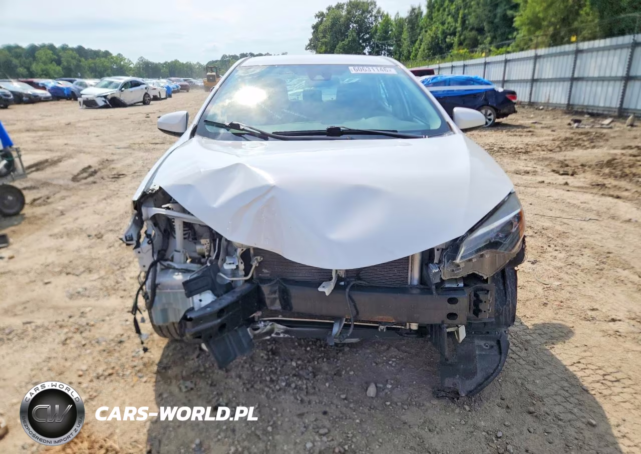 2017 Toyota Corolla Le VIN:2T1BURHE8HC815033 - 5