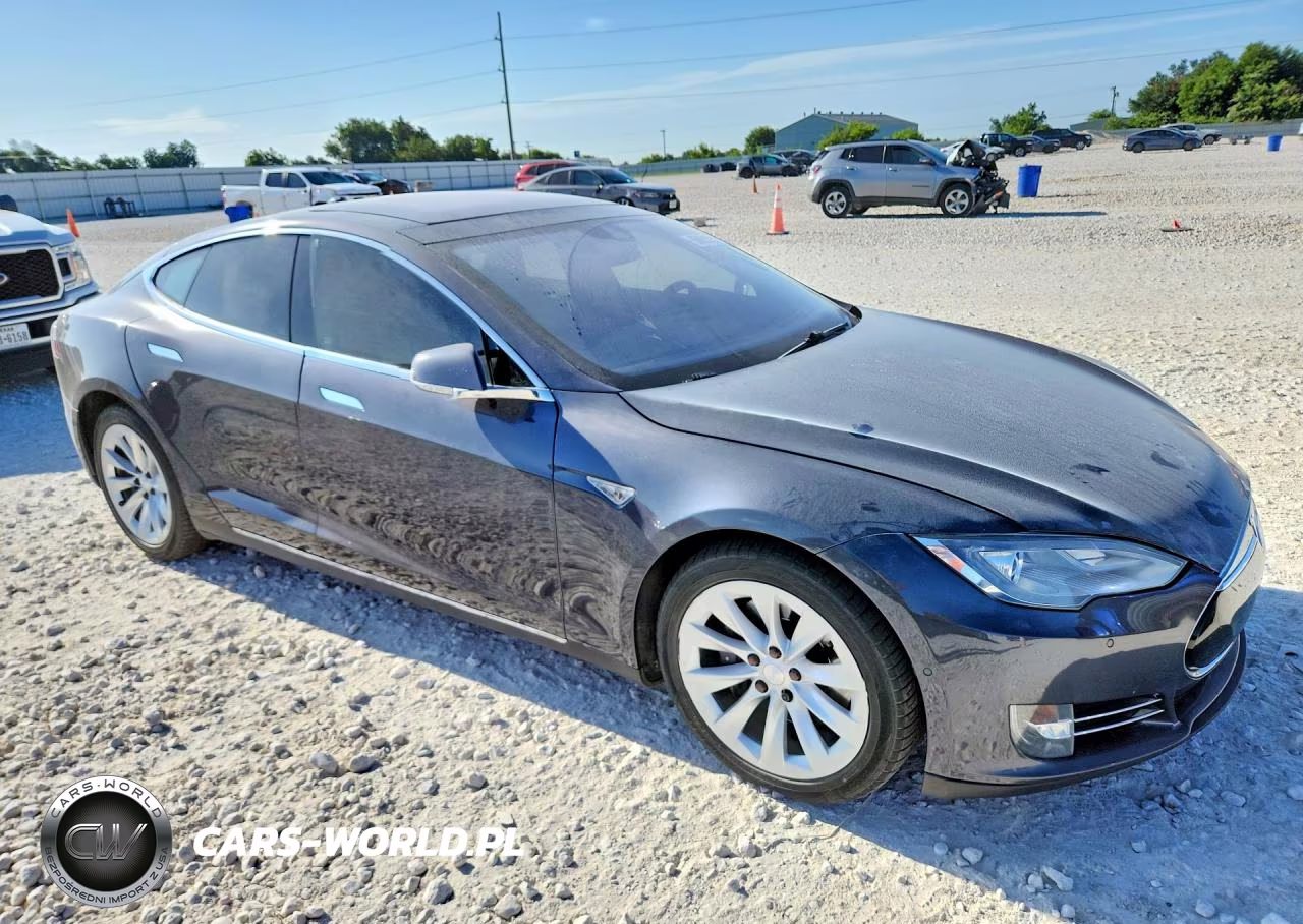2015 Tesla Model S VIN:5YJSA1E27FF112486 - 4