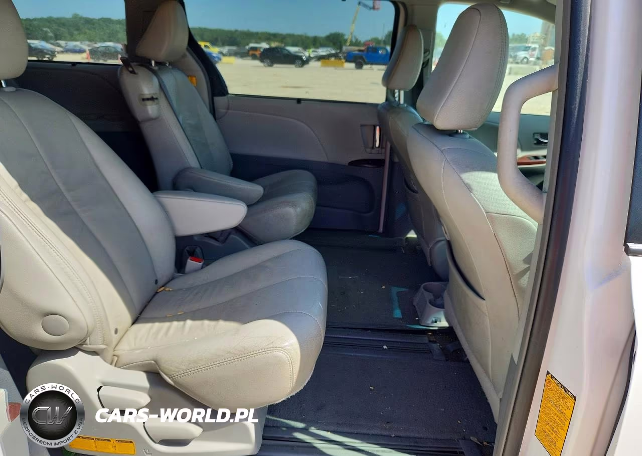 2012 Toyota Sienna Xle 8-Passenger VIN:5TDYK3DC6CS247558 - 11