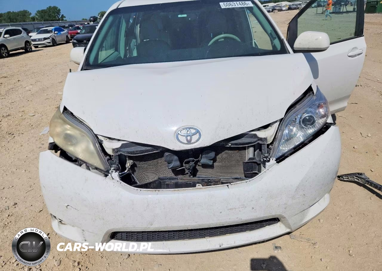2012 Toyota Sienna Xle 8-Passenger VIN:5TDYK3DC6CS247558 - 12