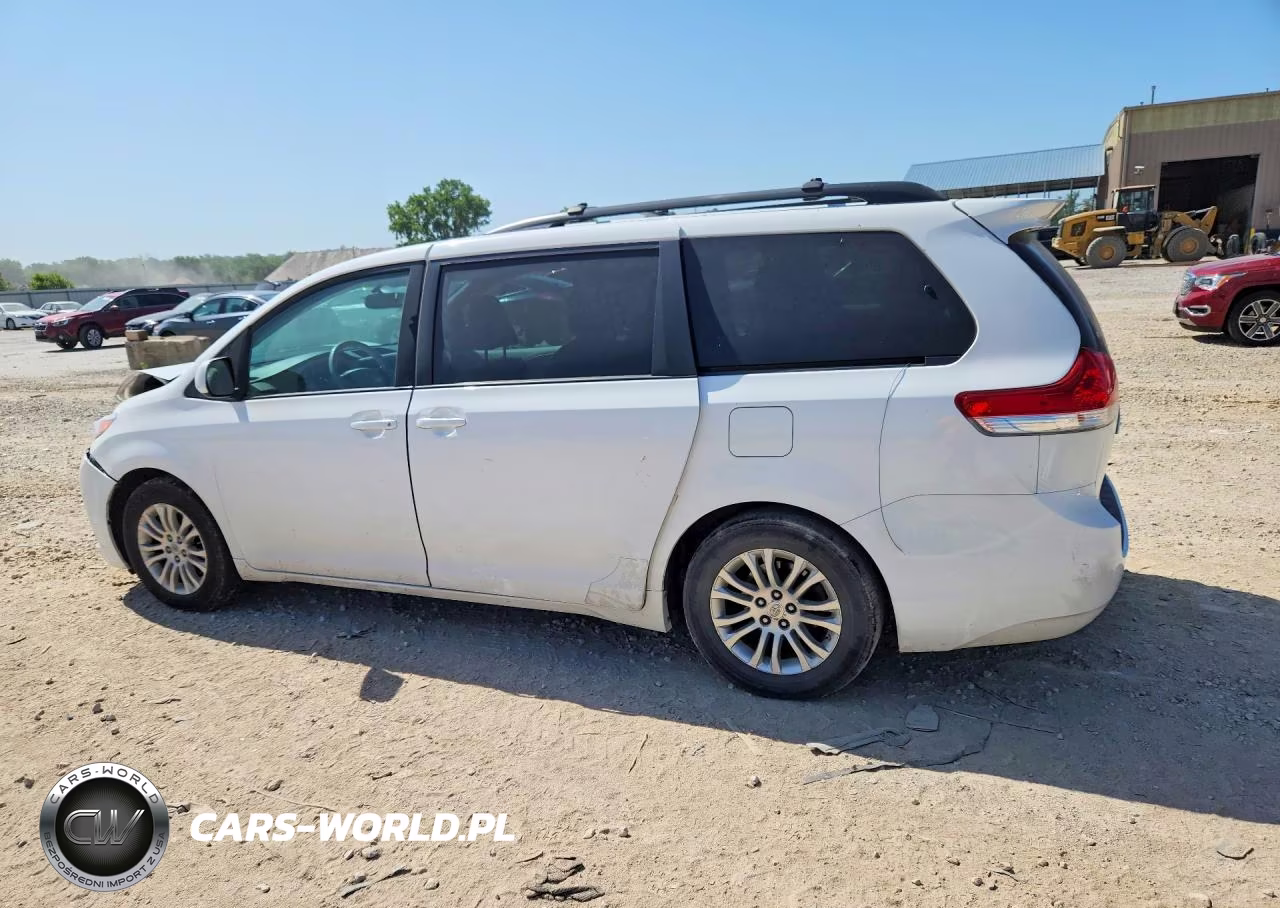 2012 Toyota Sienna Xle 8-Passenger VIN:5TDYK3DC6CS247558 - 2