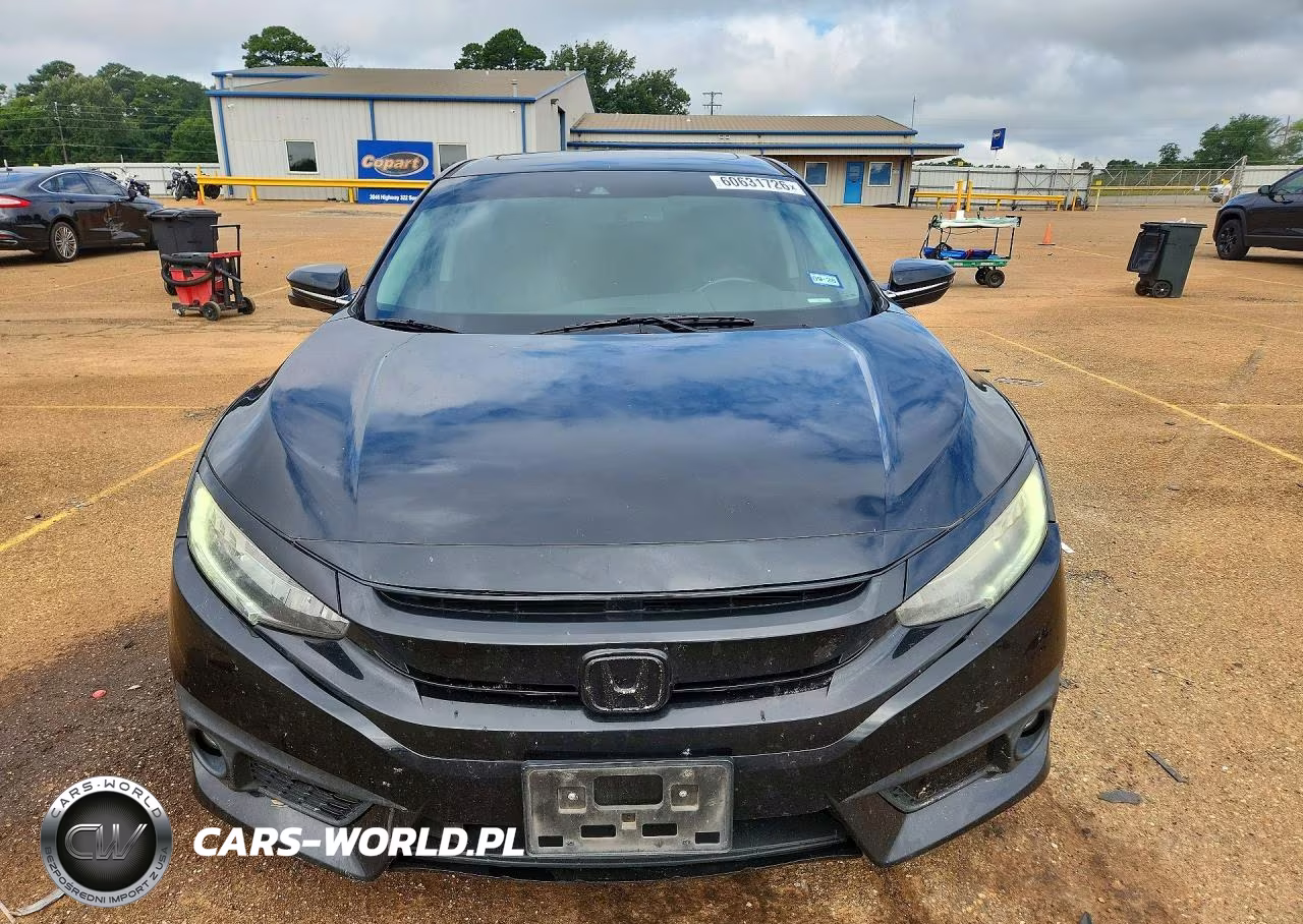 2017 Honda Civic Touring VIN:19XFC1F9XHE000555 - 5
