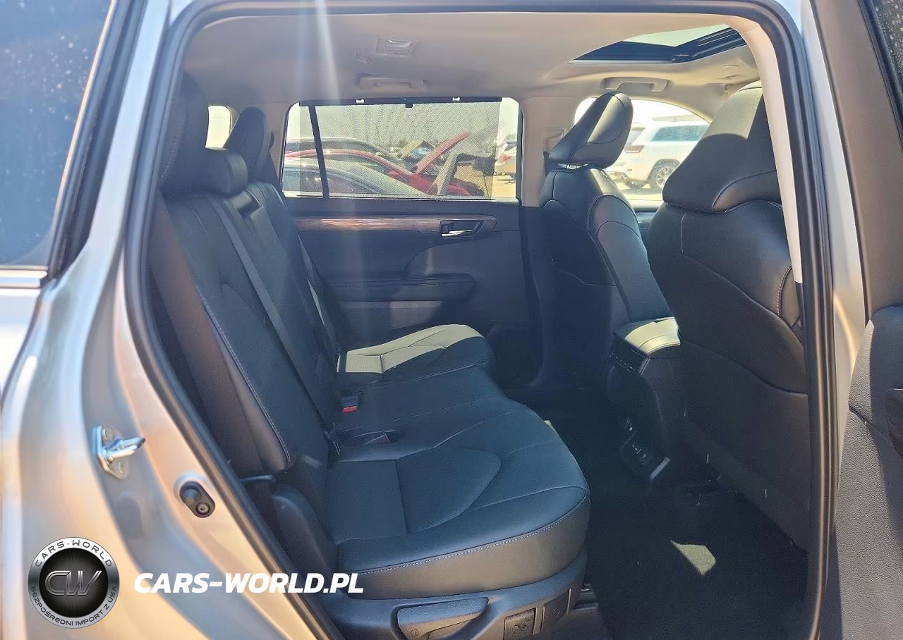 2024 Toyota Highlander Limited VIN:5TDKDRBH3RS541588 - 10
