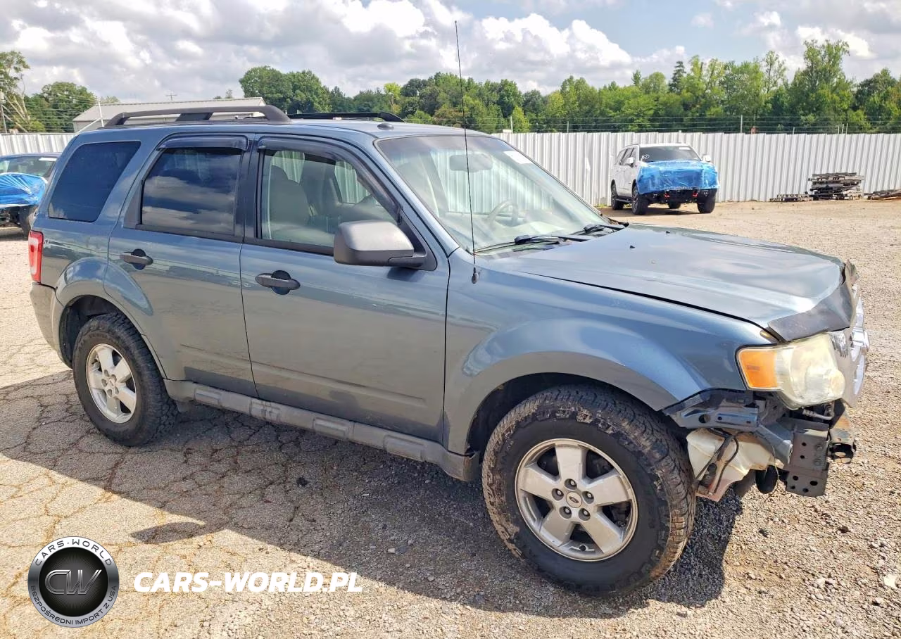 2010 Ford Escape Xlt VIN:1FMCU9D73AKC04886 - 4