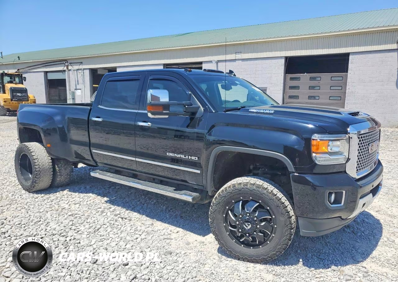 2017 GMC Sierra K3500 Denali VIN:1GT42YEY4HF123740 - 4