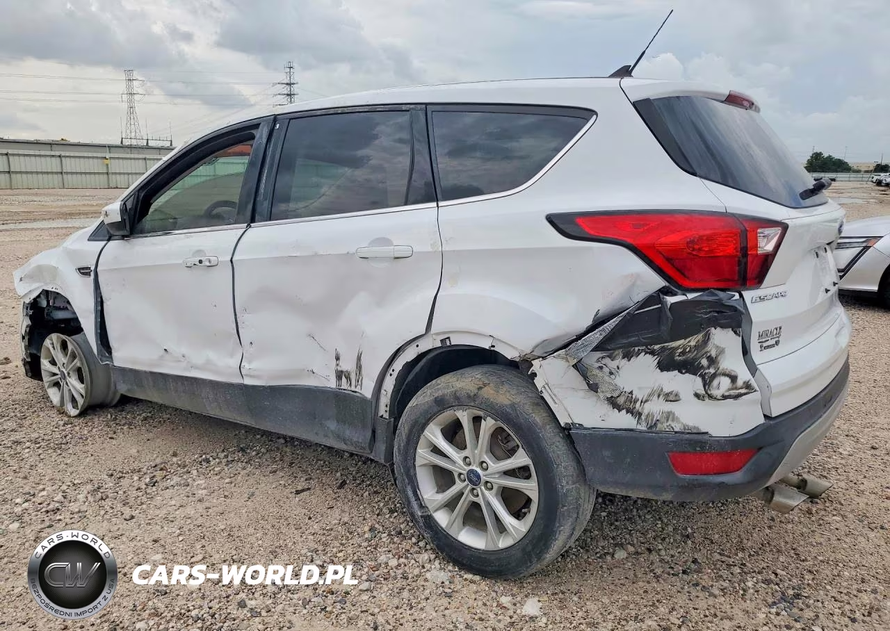 2019 Ford Escape Se VIN:1FMCU0GDXKUA89335 - 2