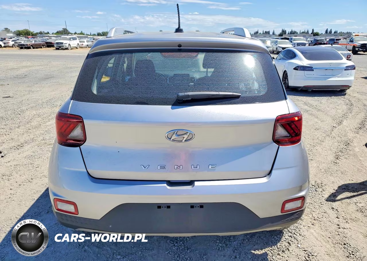 2025 Hyundai Venue Sel VIN:KMHRC8A3XSU382518 - 6