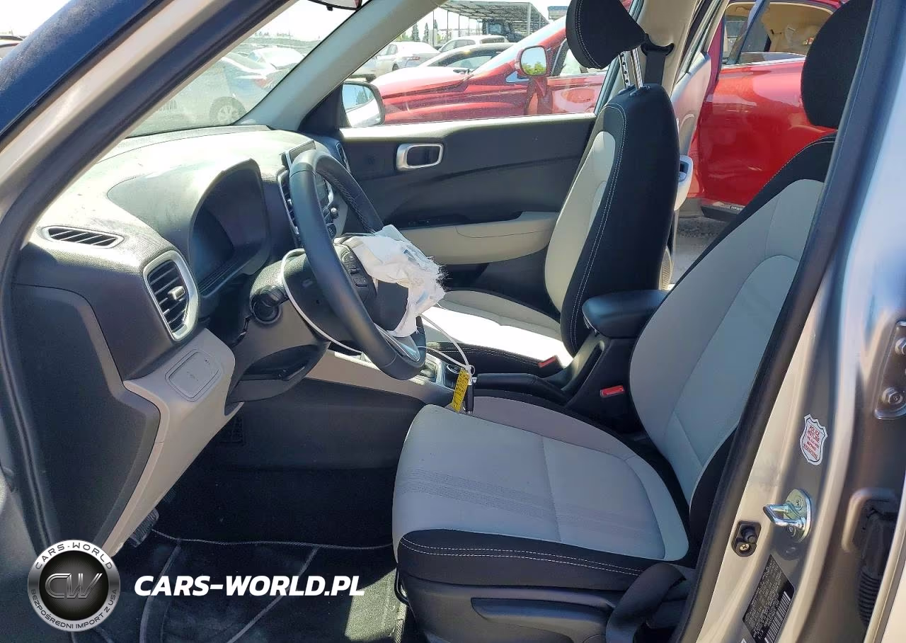 2025 Hyundai Venue Sel VIN:KMHRC8A3XSU382518 - 7