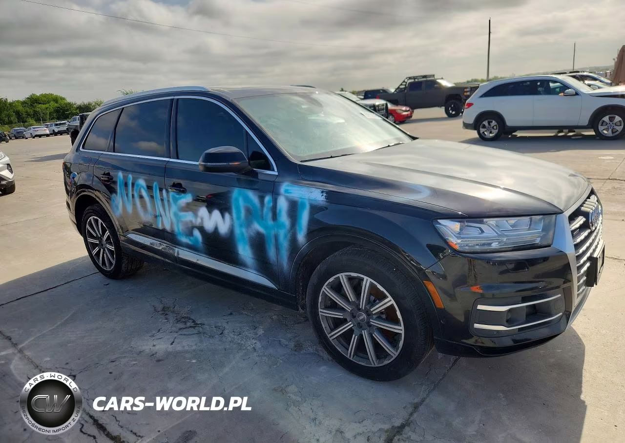 2019 Audi Q7 Premium Plus VIN:WA1LAAF7XKD011758 - 4