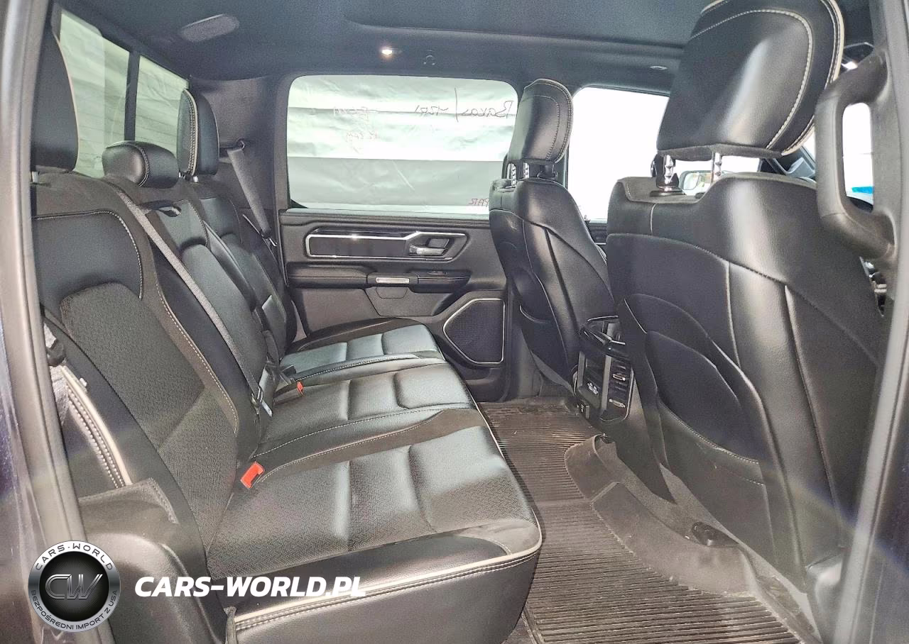 2021 Ram 1500 Laramie VIN:1C6SRFJT8MN800989 - 10