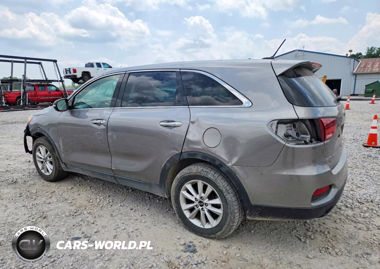 2019 Kia Sorento L VIN:5XYPG4A33KG479697 - 2