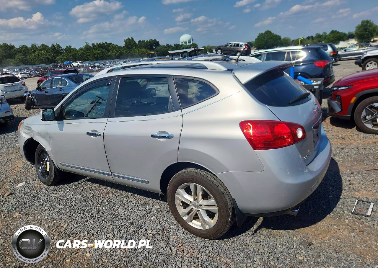 2013 Nissan Rogue S VIN:JN8AS5MV2DW615061 - 2