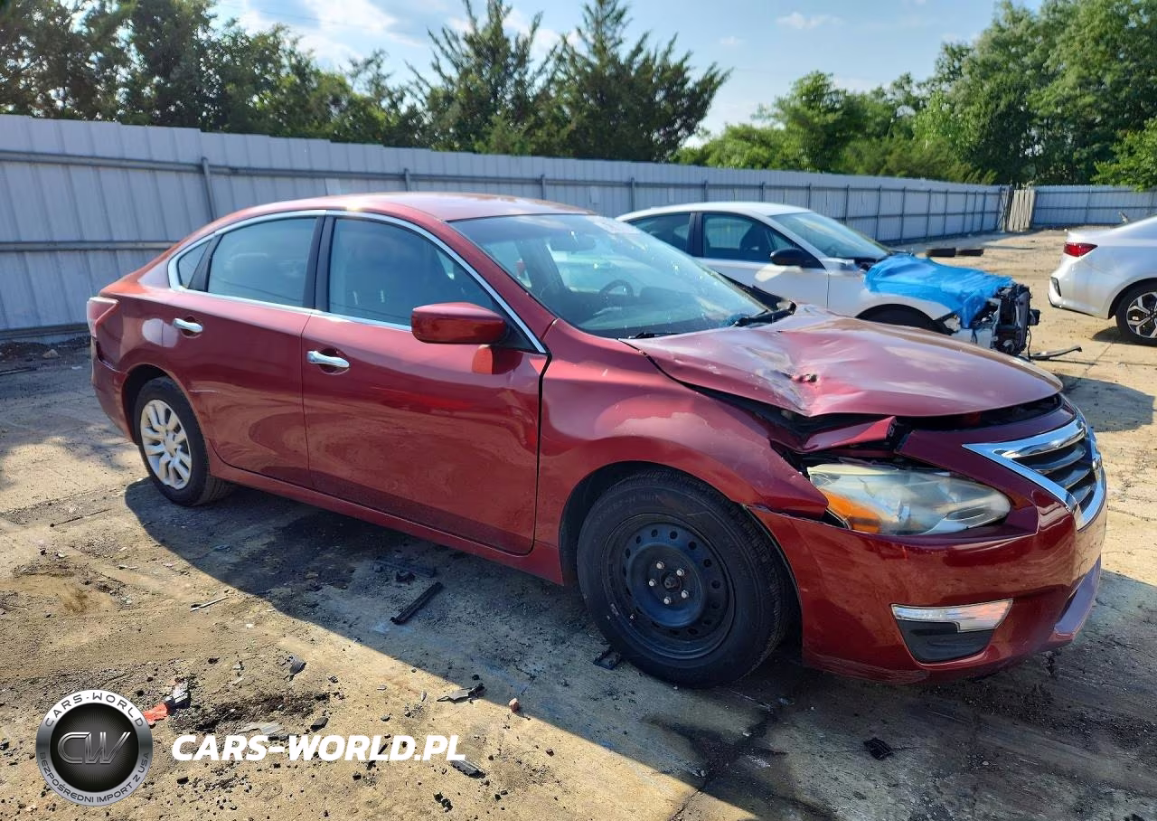 2013 Nissan Altima 2.5 VIN:1N4AL3AP8DN464094 - 4