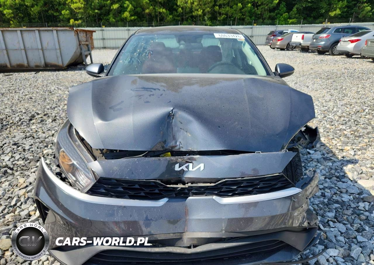 2024 Kia Forte Lxs VIN:3KPF24AD6RE831651 - 5