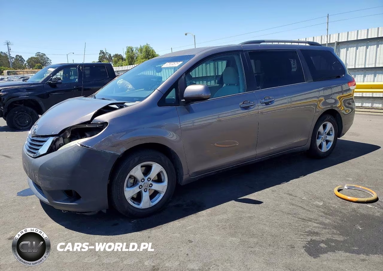 2012 Toyota Sienna Le – zdjęcie 1 z 12