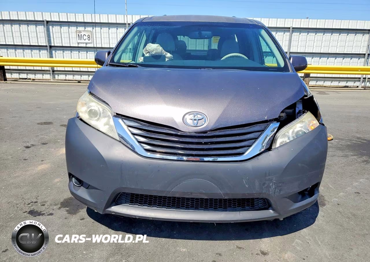 2012 Toyota Sienna Le VIN:5TDKK3DC4CS261108 - 5