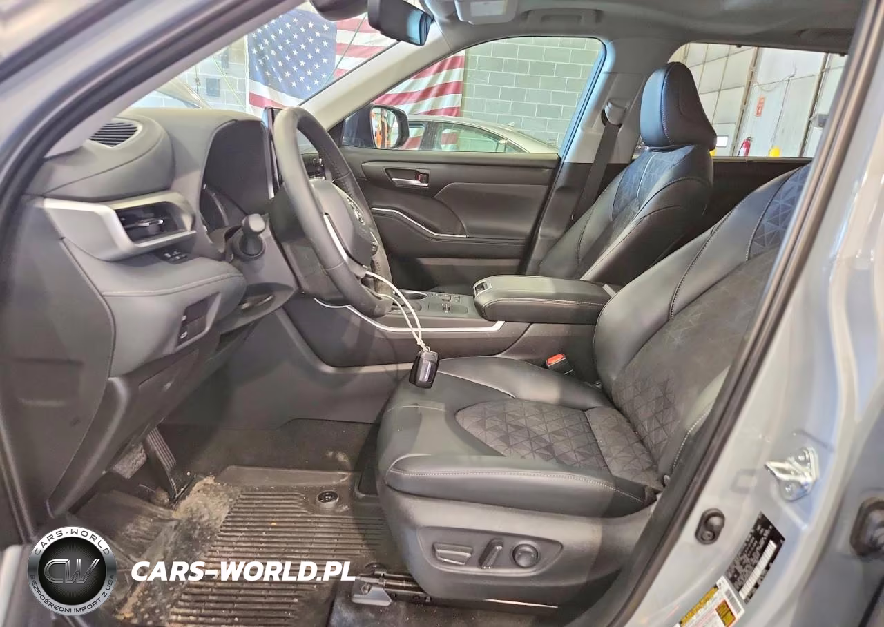 2025 Toyota Highlander Hybrid Xle Nightshade VIN:5TDKBRCHXSS683317 - 7