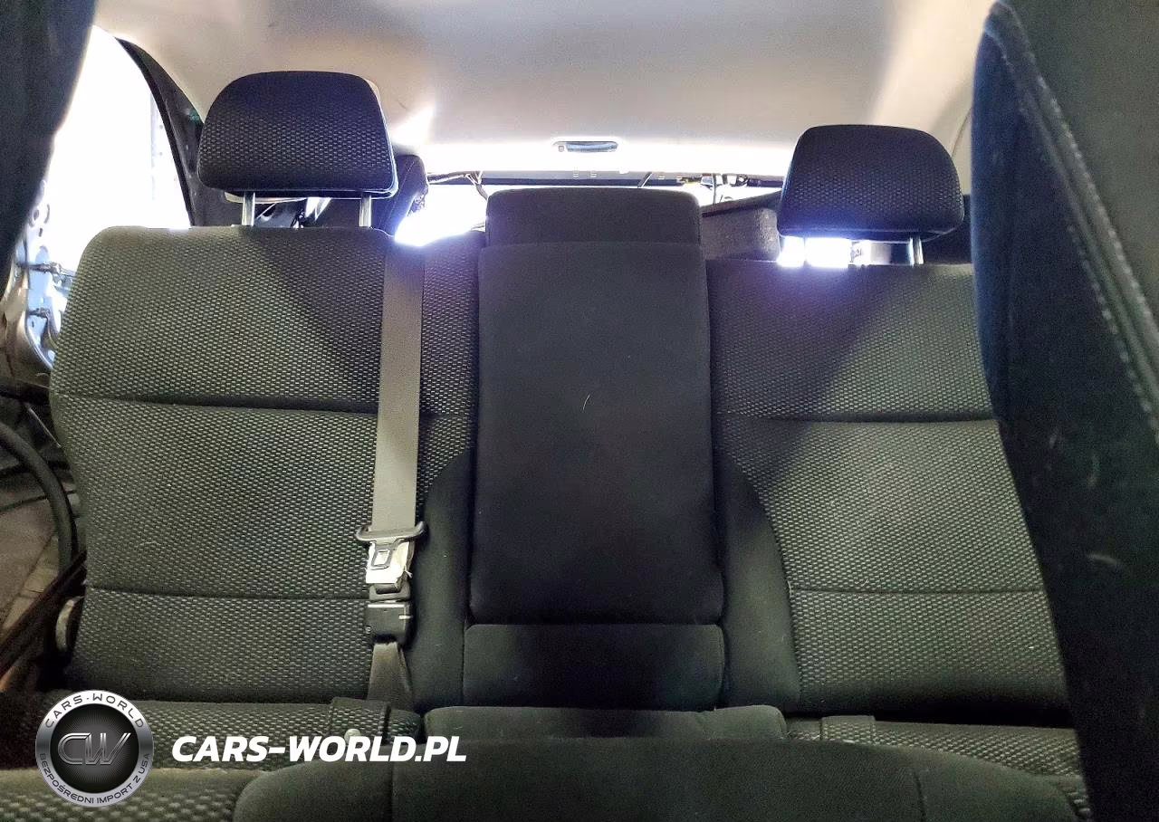 2016 Subaru Outback 2.5I Premium VIN:4S4BSBCC2G3245360 - 10