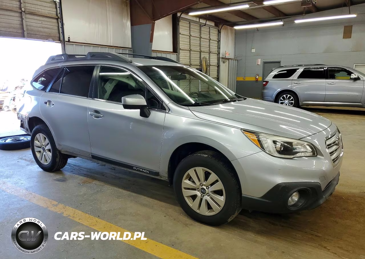 2016 Subaru Outback 2.5I Premium VIN:4S4BSBCC2G3245360 - 4