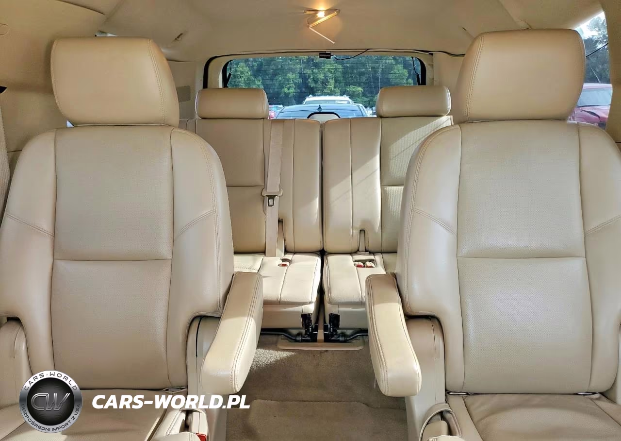 2011 Chevrolet Suburban C1500 Ltz VIN:1GNSCKE00BR347712 - 10