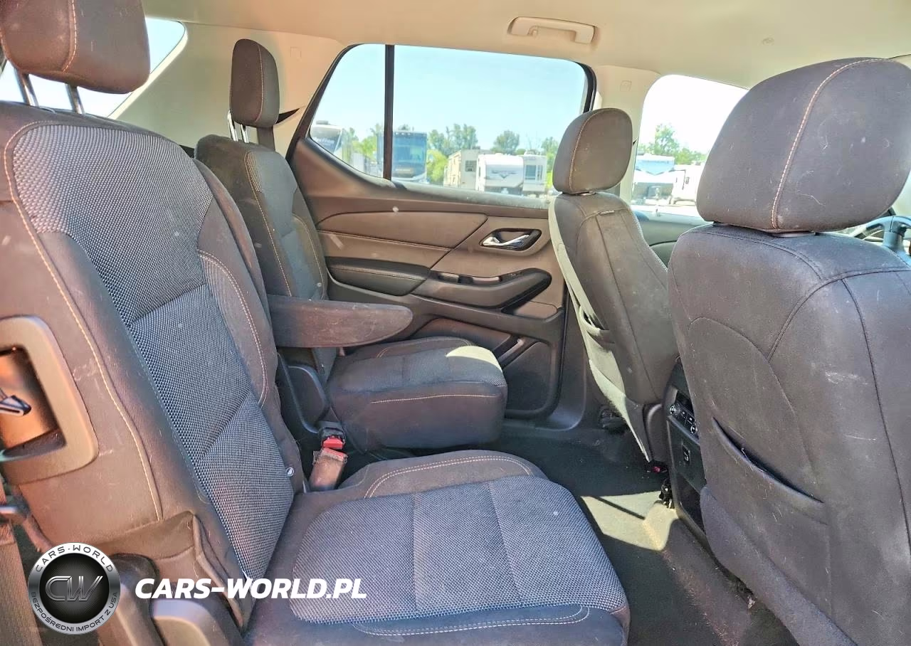 2018 Chevrolet Traverse Lt VIN:1GNEVGKW7JJ143600 - 10