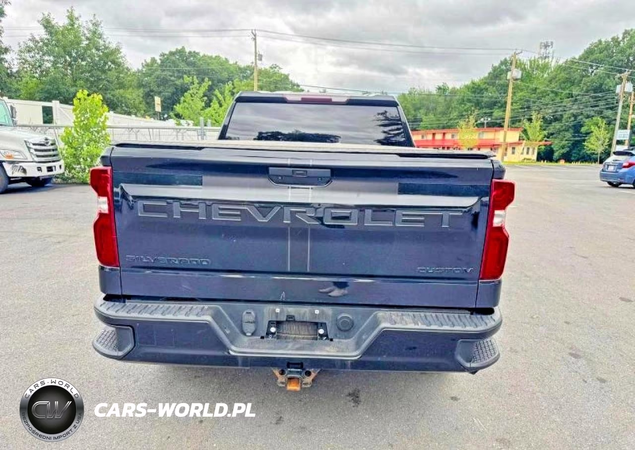 2021 Chevrolet Silverado K1500 Custom VIN:1GCPYBEK6MZ324018 - 5