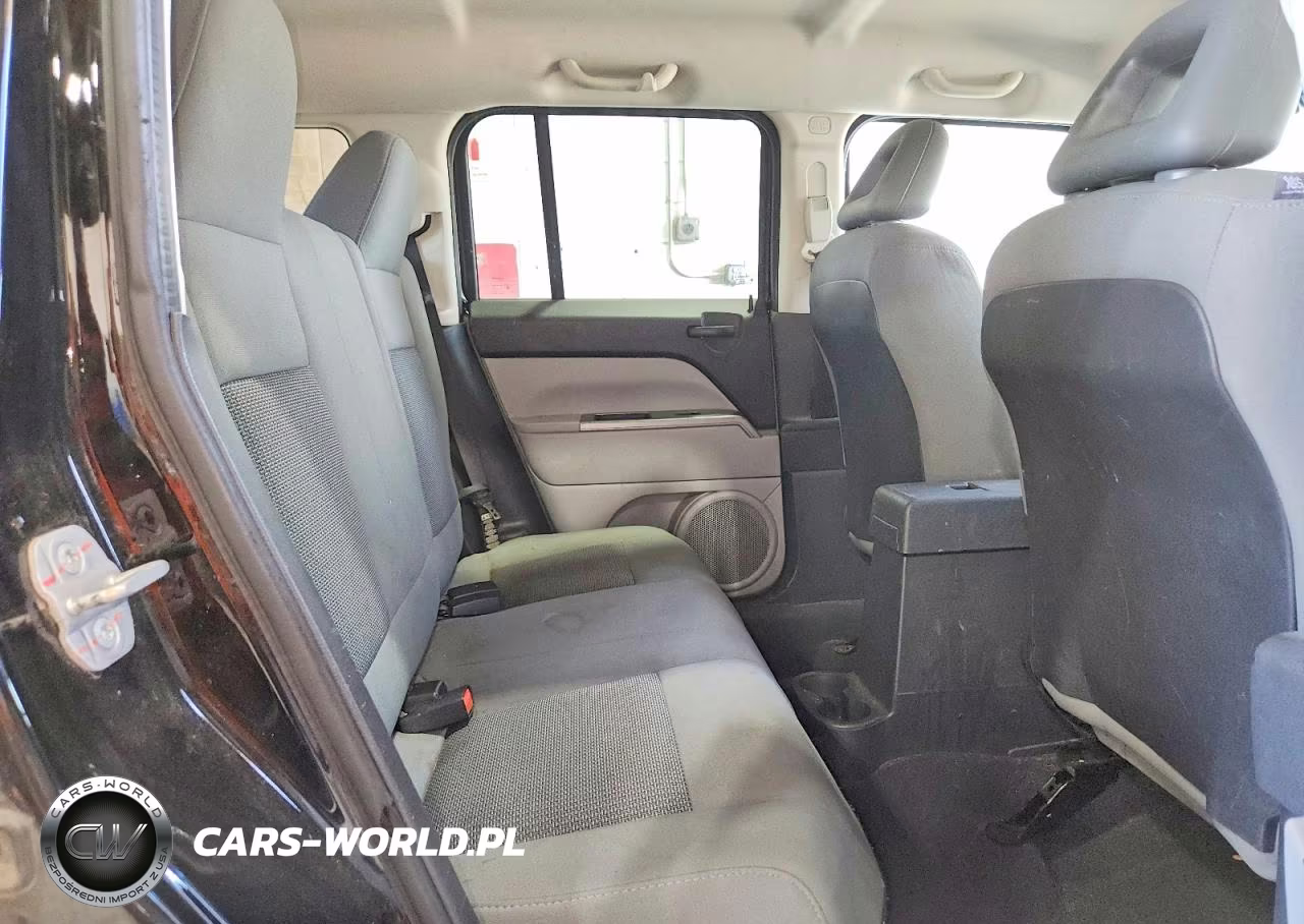 2007 Jeep Patriot Sport VIN:1J8FF28WX7D396267 - 11